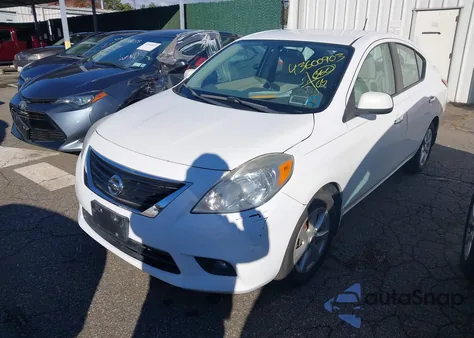 2013 Nissan Versa 1.6 Sl from USA, damaged, VIN 3N1CN7AP8DL875261